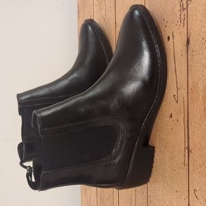 Ellin rainboot size 8